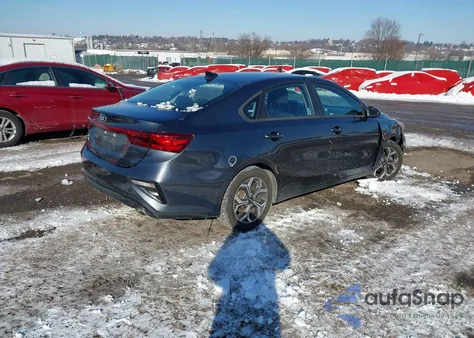 2020 Kia Forte Lxs z USA, uszkodzony, nr VIN 3KPF24AD4LE232674